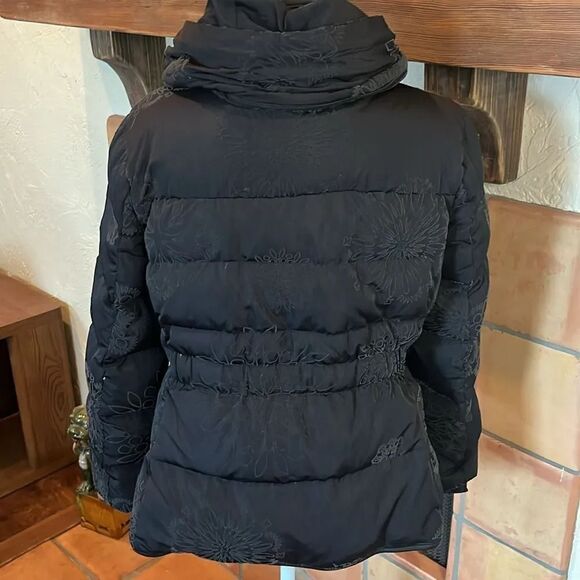 Desigual Black Floral/Snowflake Print Cecilia Snow Jacket, size L/10 - Picture 7 of 12